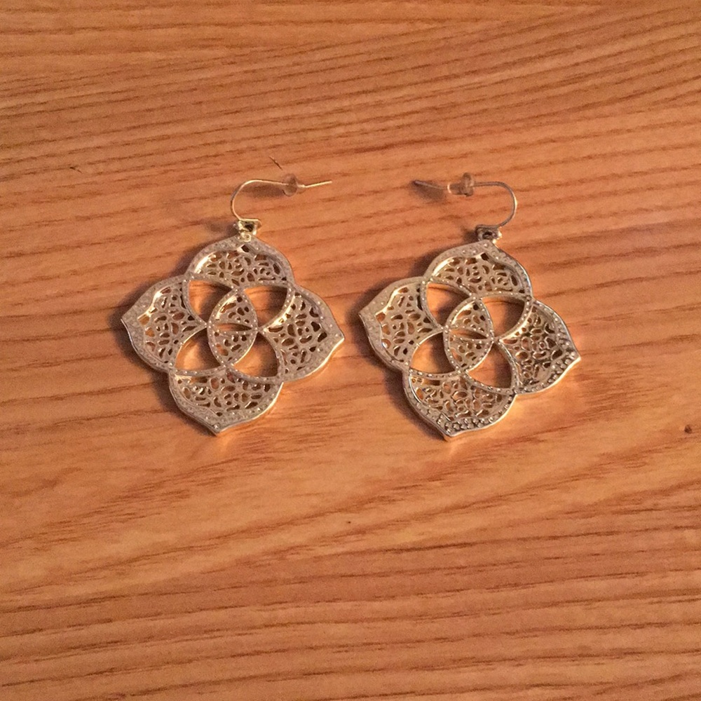 Kendra Scott earrings
